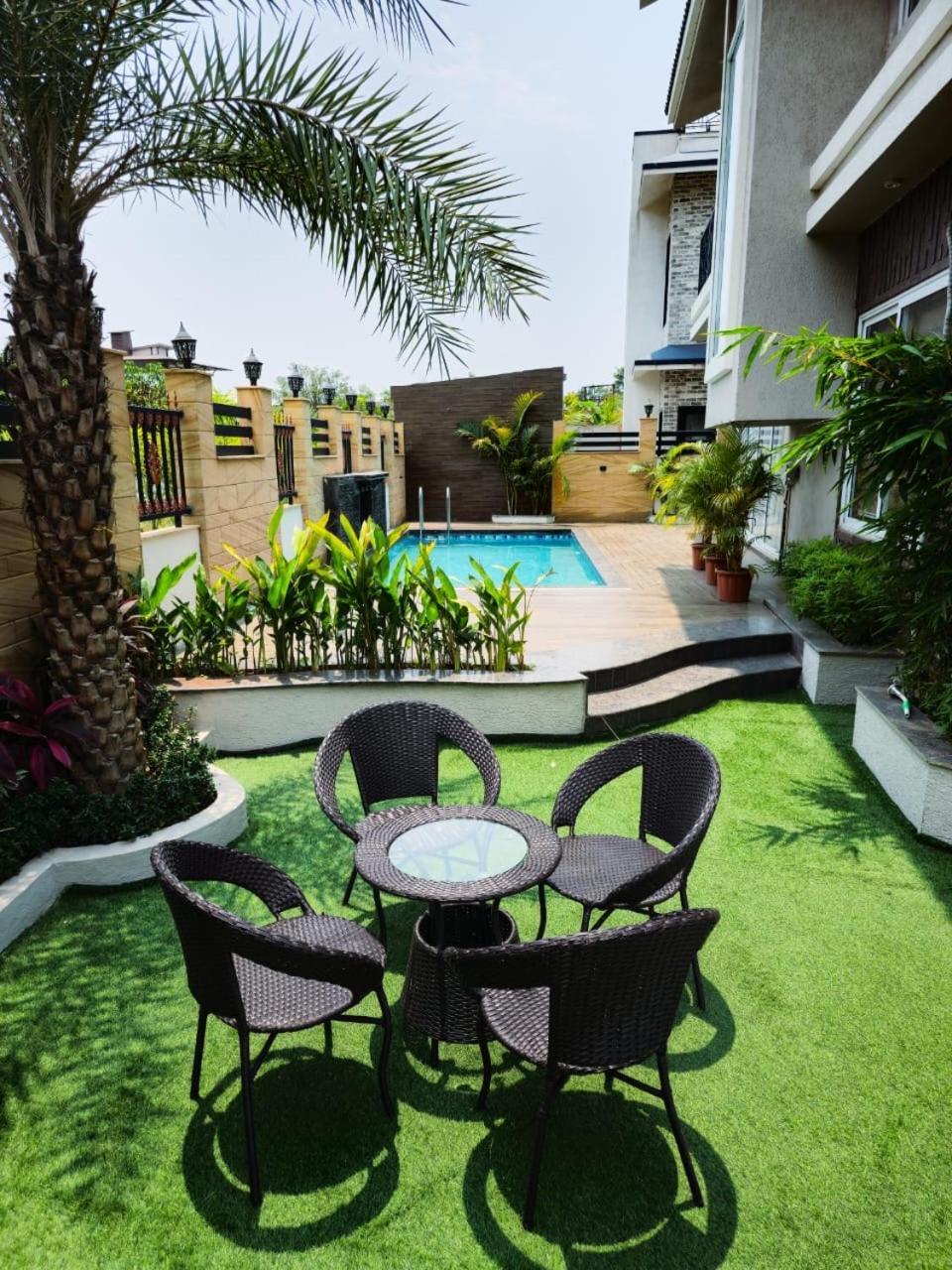 Premium Chalet Lonavala Ngoại thất bức ảnh